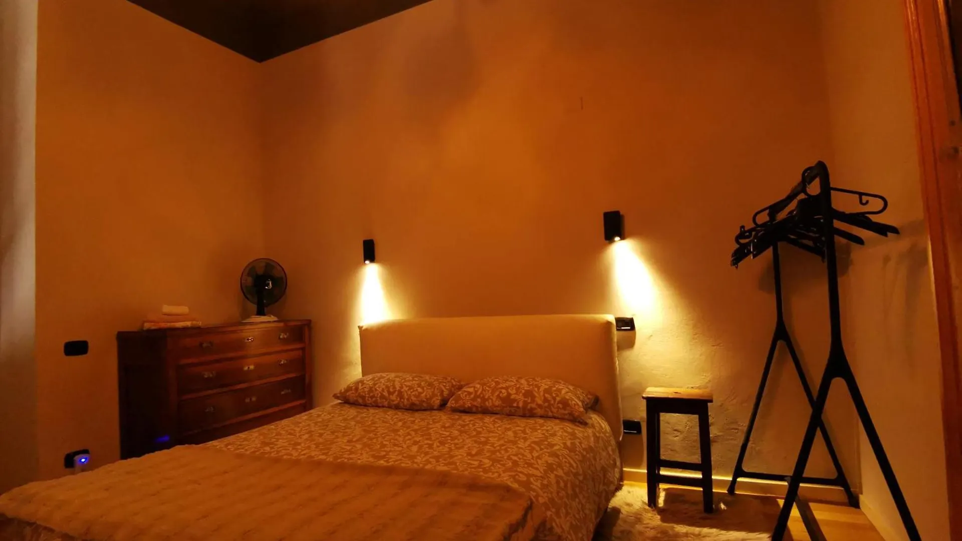 Curt Da Beta - Casa Vacanze Con Giardino In Corte Del XVIII Secolo Malnate Italy