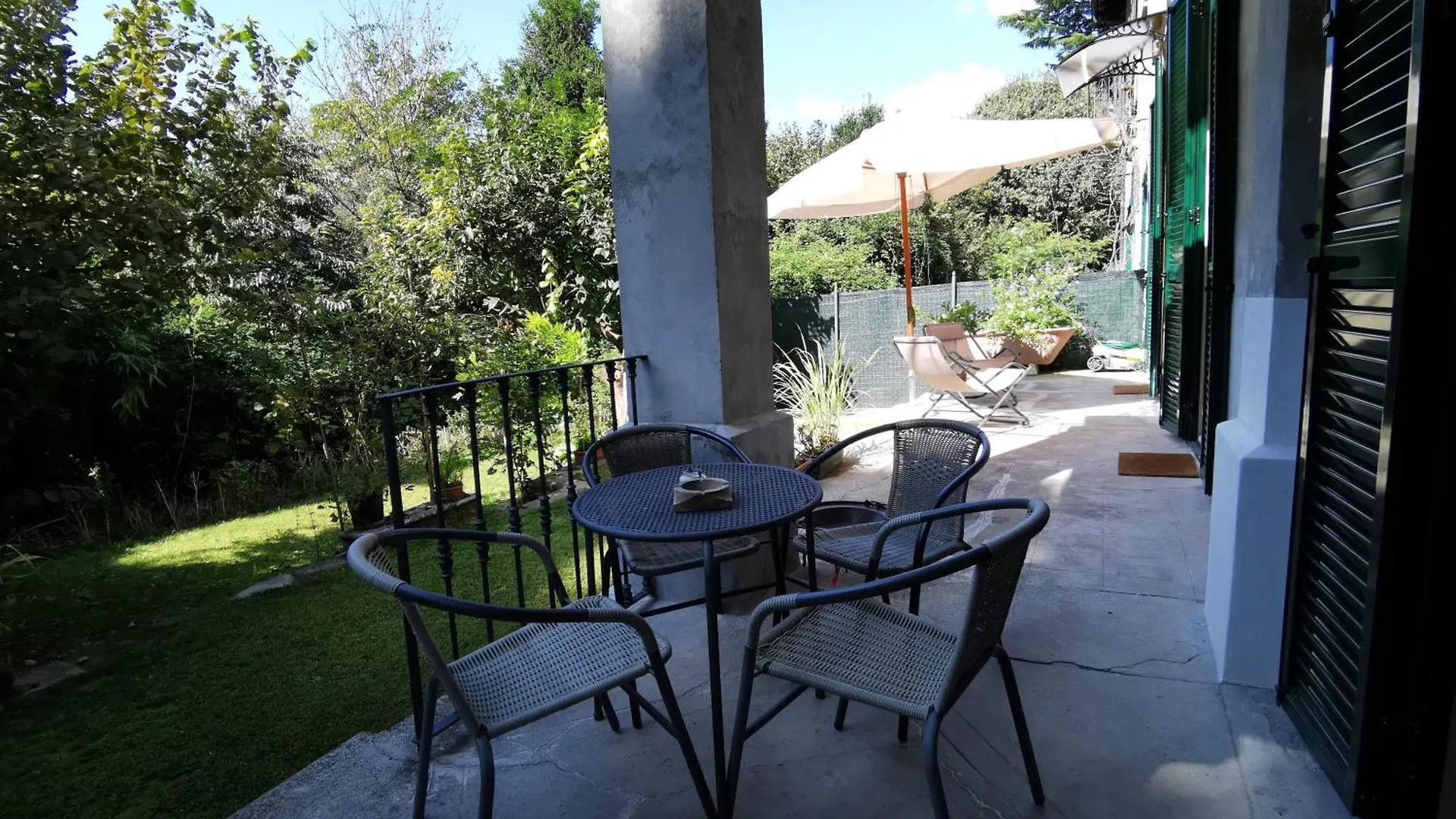 Curt Da Beta - Casa Vacanze Con Giardino In Corte Del XVIII Secolo Malnate 0*,  Italy