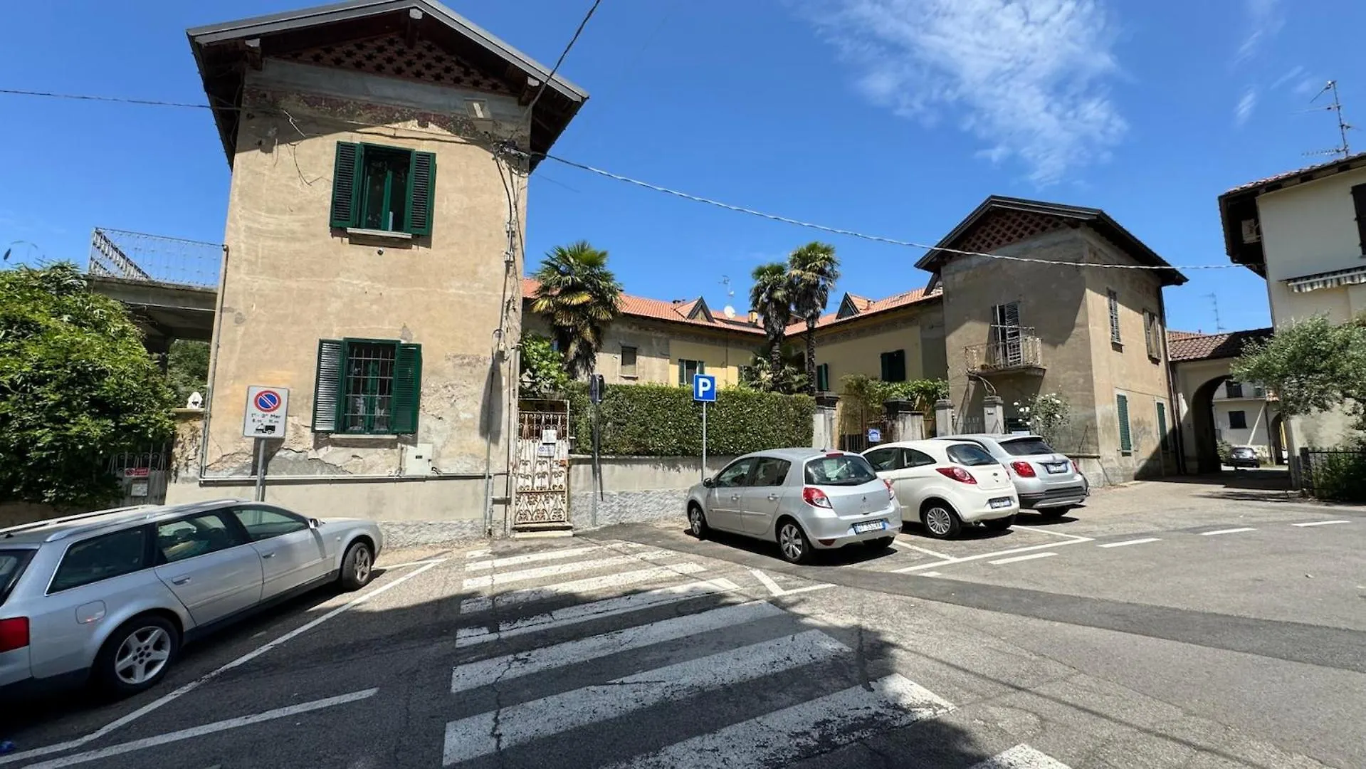 Curt Da Beta - Casa Vacanze Con Giardino In Corte Del XVIII Secolo Malnate