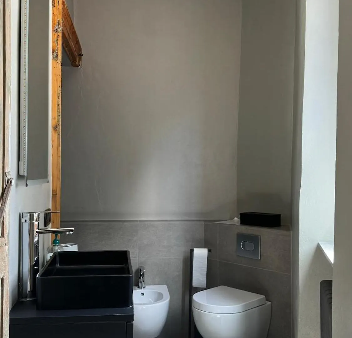 Curt Da Beta - Casa Vacanze Con Giardino In Corte Del XVIII Secolo Malnate
